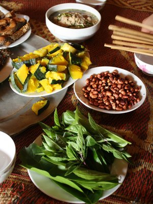 Diverse Vietnamese dishes. Credit: Bioversity International/J. Ranieri