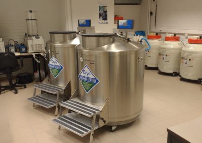 Cryo-tanks at the lab