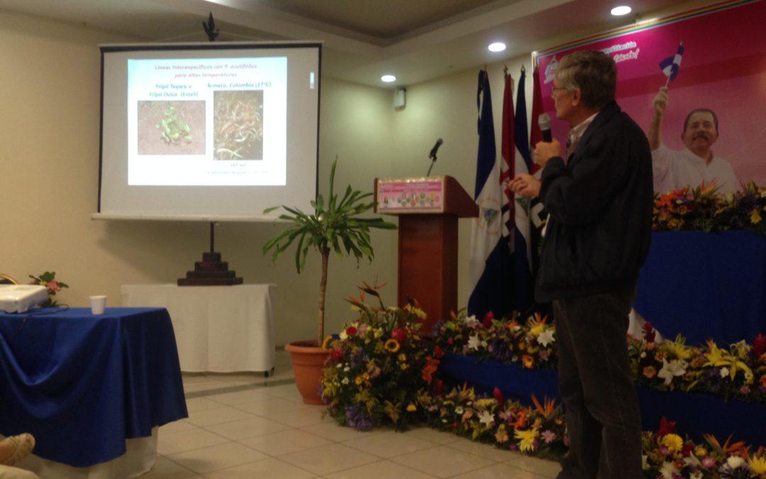 Compartiendo la experiencia del CIAT en el Primer Congreso Internacional de Productividad en Nicaragua