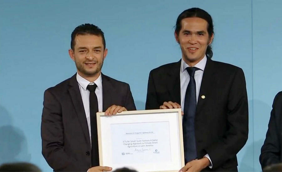 In Bonn, CIAT scientists collect prestigious UN award
