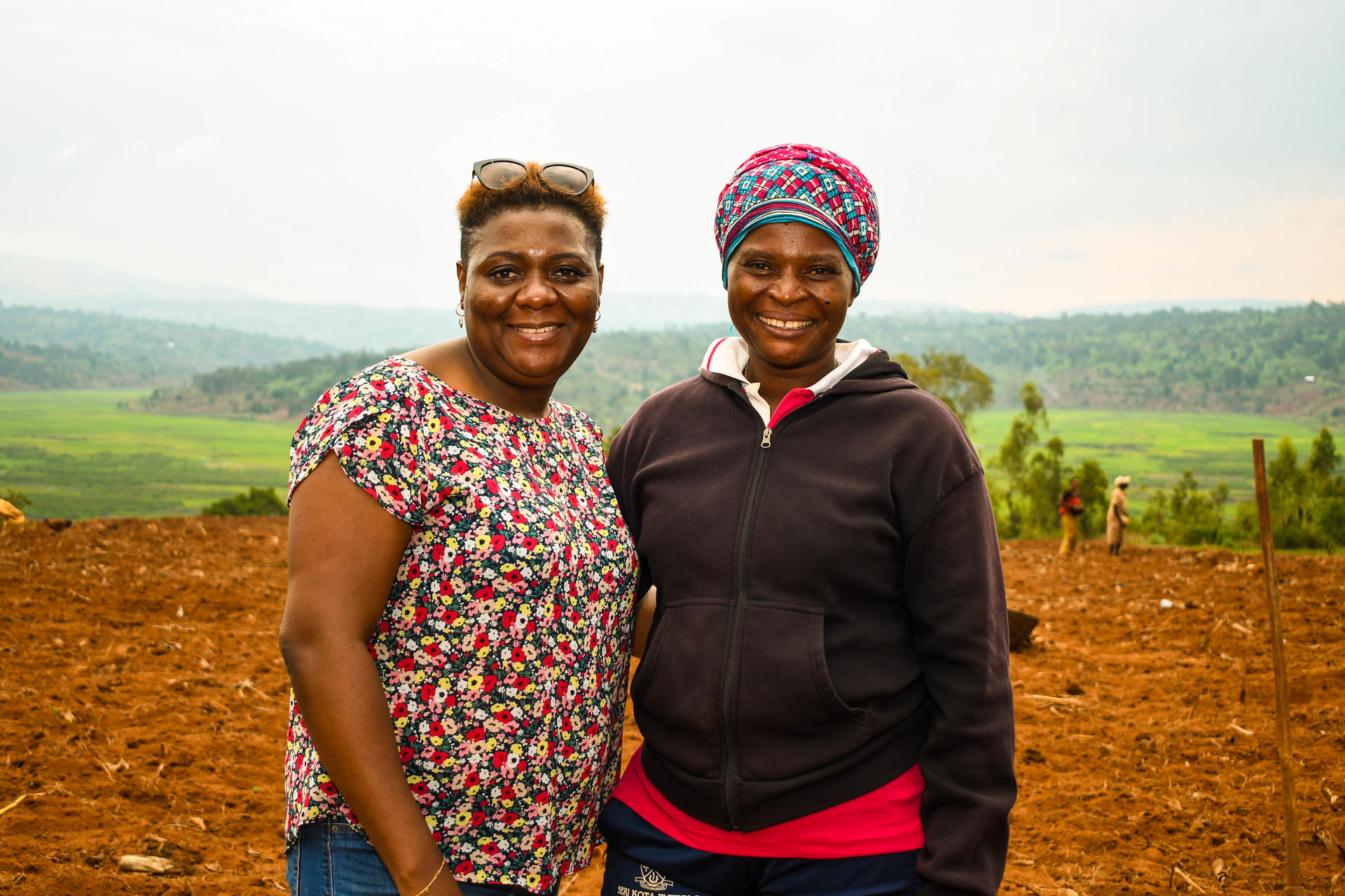 Getting ahead of the curve on gender Dr. Nchanji with a farmer-Alliance Bioversity International- CIAT