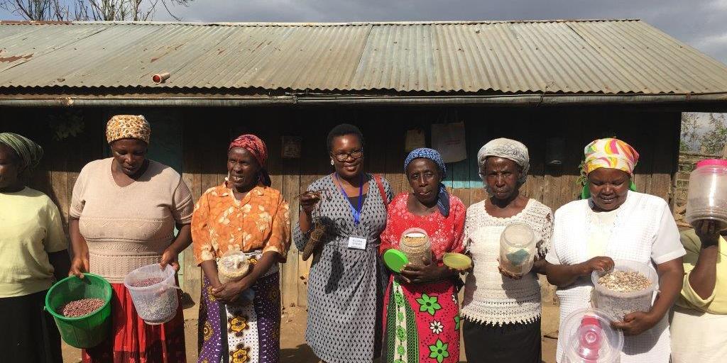 Gloria with women seed savers in Kenya. Credit: Bioversity International