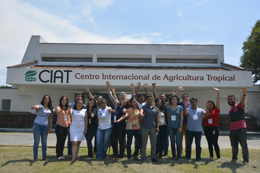 Fortalecimiento de capacidades para el control de plagas y enfermedades en los cultivos