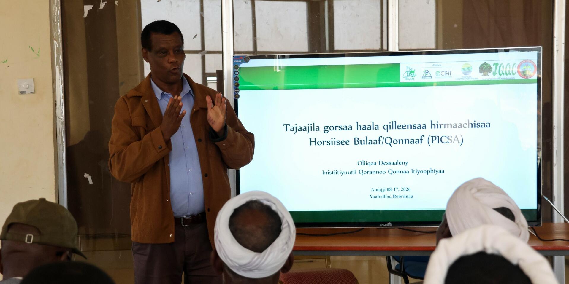 Surviving drought with better data - Ethiopian pastoralists use a digital monitoring system to avoid crisis - Alliance Bioversity International - CIAT - Image 3