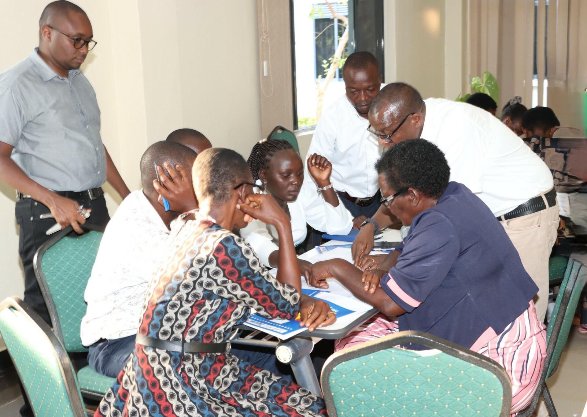 When farmers start calling for the forecast Rebuilding trust in climate information in Uganda - Image 2