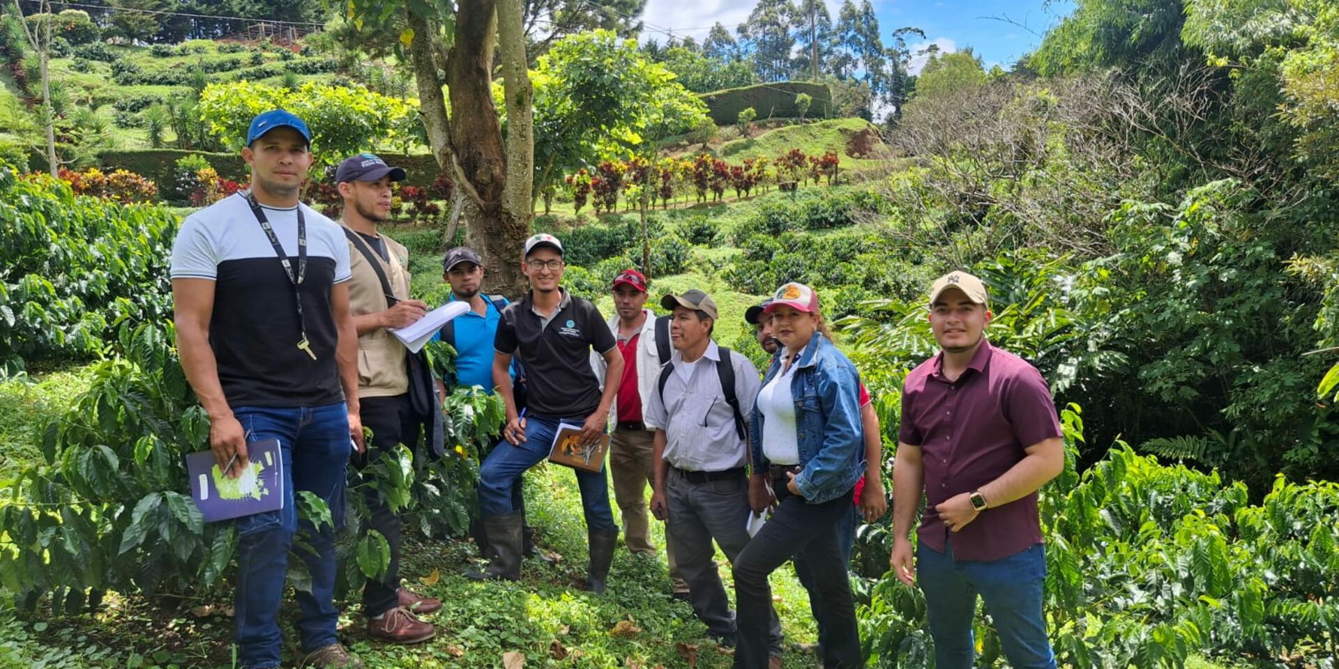  As&oacute;mbrate: Cultivando esperanza en las monta&ntilde;as de Nicaragua - Foto 1