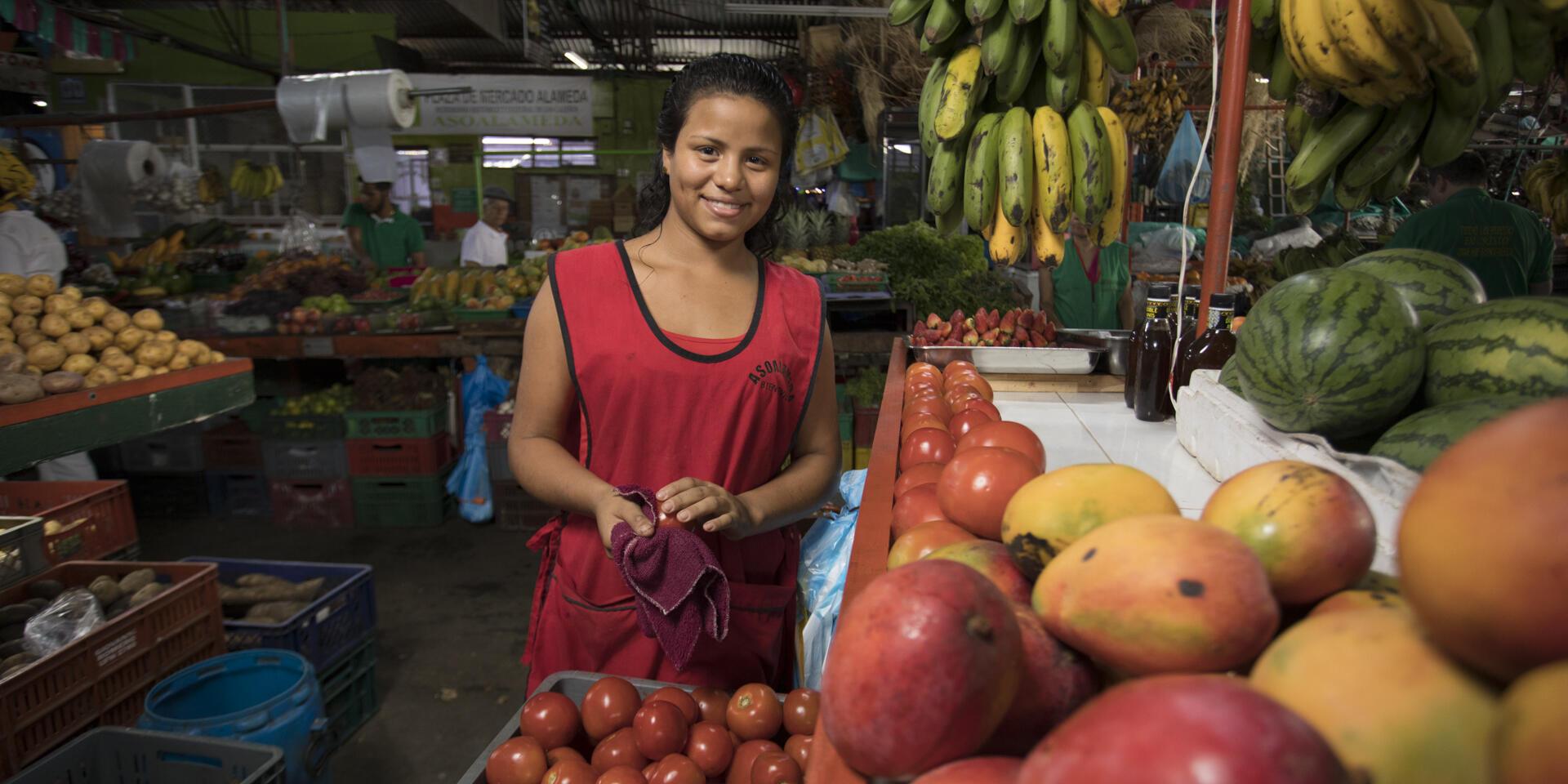 In Cali, eating healthy is a challenge that many families can't afford