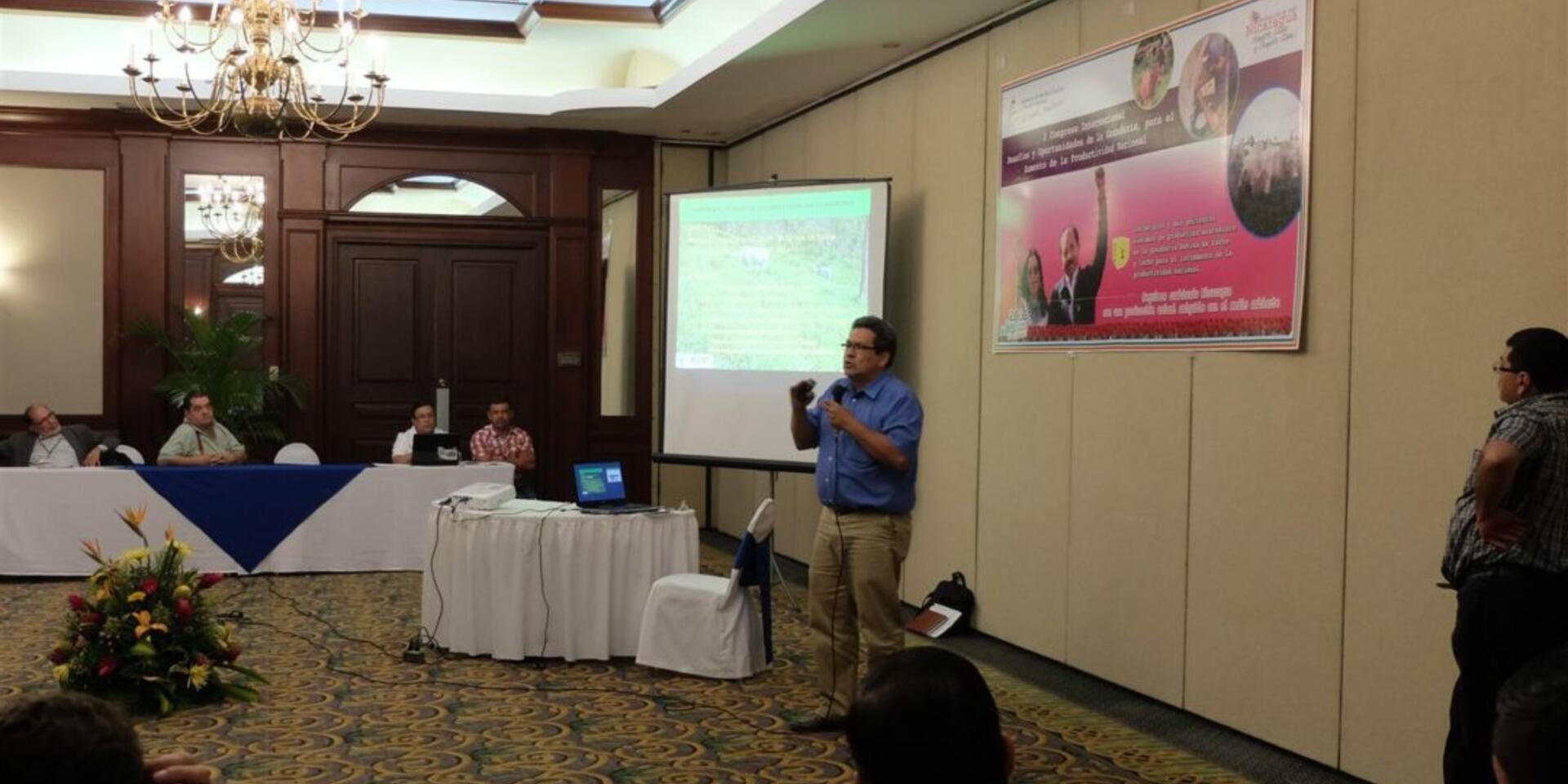 Liderazgo cient&iacute;fico del CIAT promueve el desarrollo de la ganader&iacute;a nicarag&uuml;ense