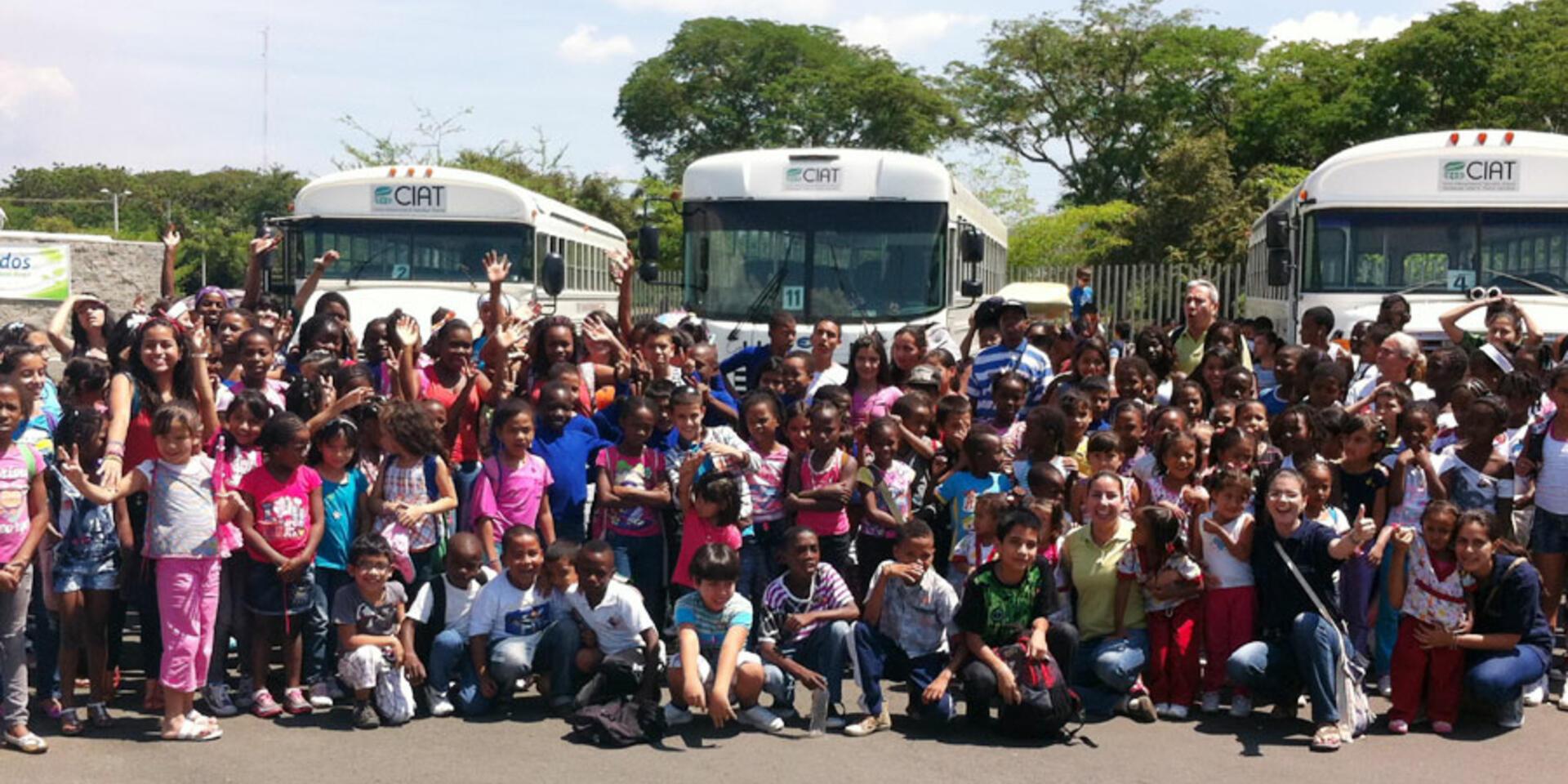 Fundaci&oacute;n de Voluntarios del CIAT, 25 a&ntilde;os al servicio de los m&aacute;s vulnerables