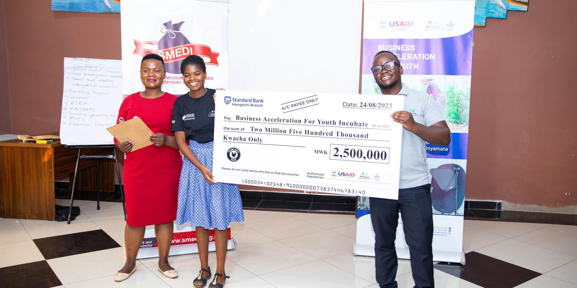Business Acceleration for Youth Project Awards 100 Grants to Youth Entrepreneurs - Alliance Bioversity International & CIAT