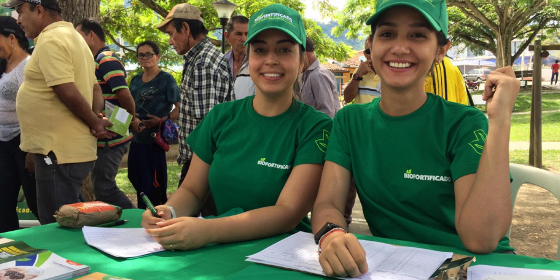 La caravana de los biofortificados lleg&oacute; a la zona rural de Tulu&aacute; para entregar semillas de cultivos m&aacute;s nutritivos