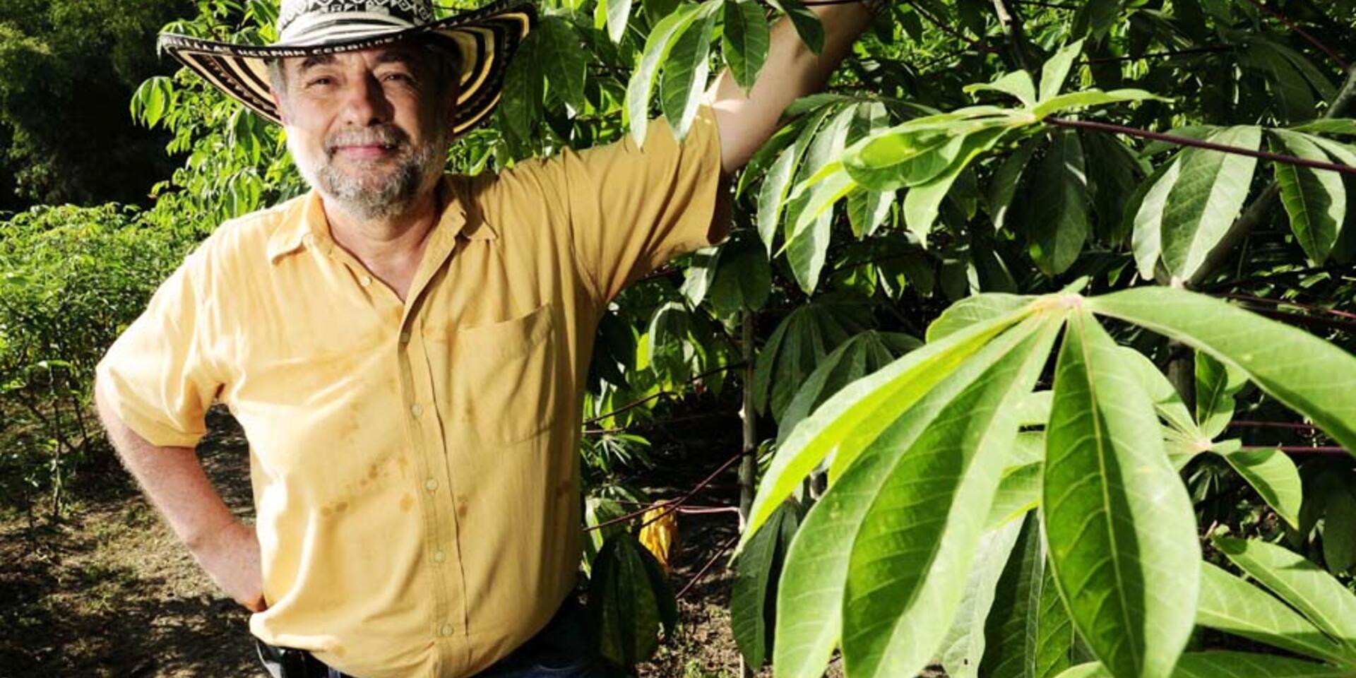 Premio Golden Cassava es otorgado a investigador del CIAT