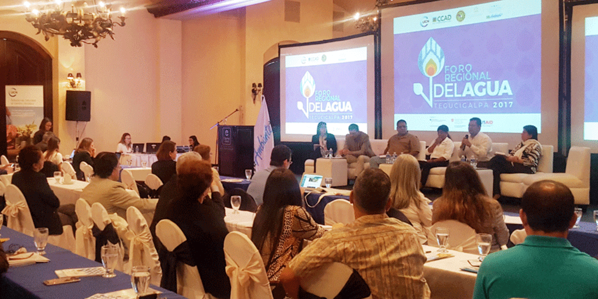El equipo de servicios ecosist&eacute;micos del CIAT Centroam&eacute;rica particip&oacute; del Foro Regional del Agua 2017