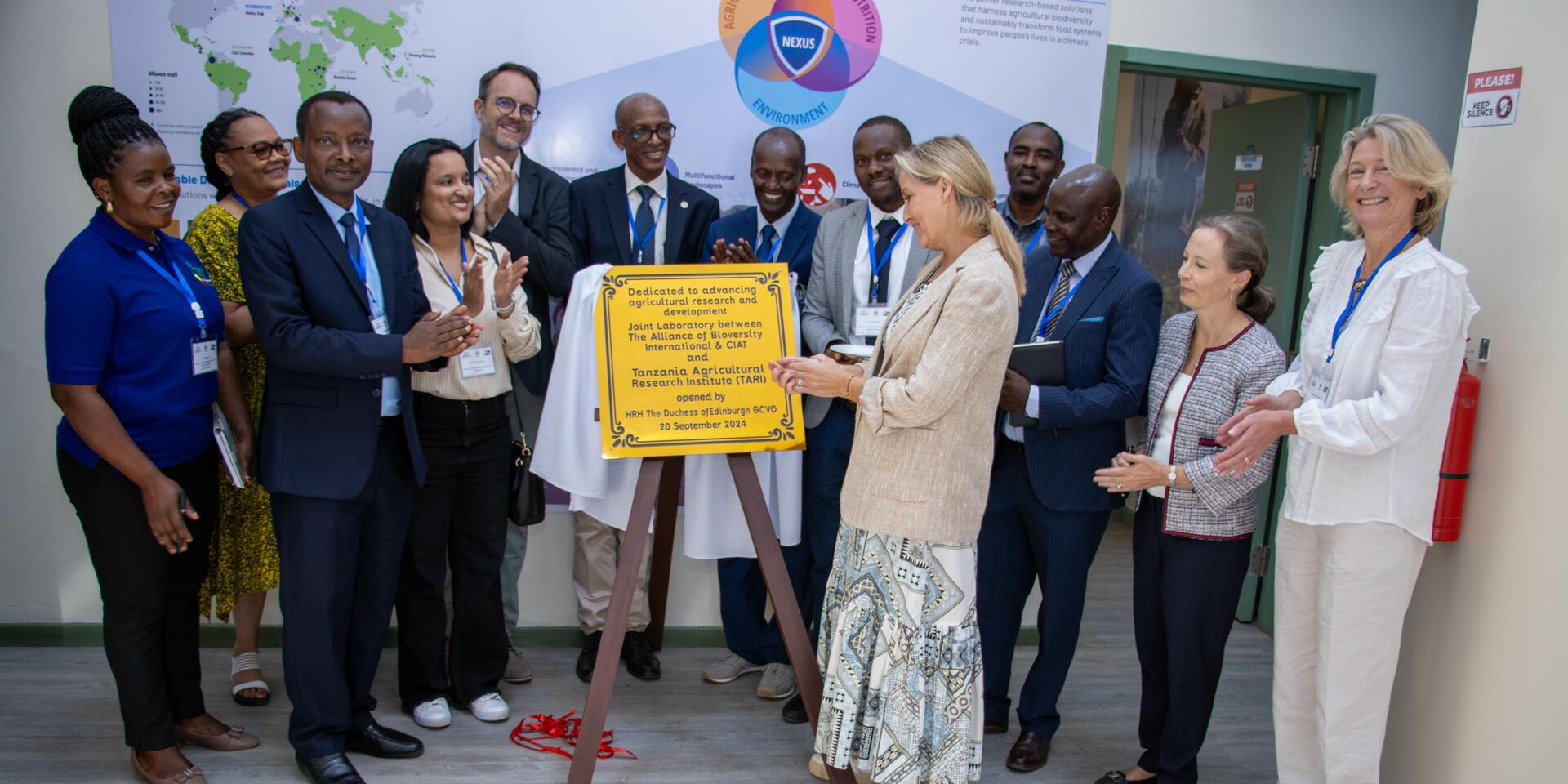 New Laboratory Enhances Agricultural Resilience through Partnerships in Tanzania - Alliance Bioversity International - CIAT