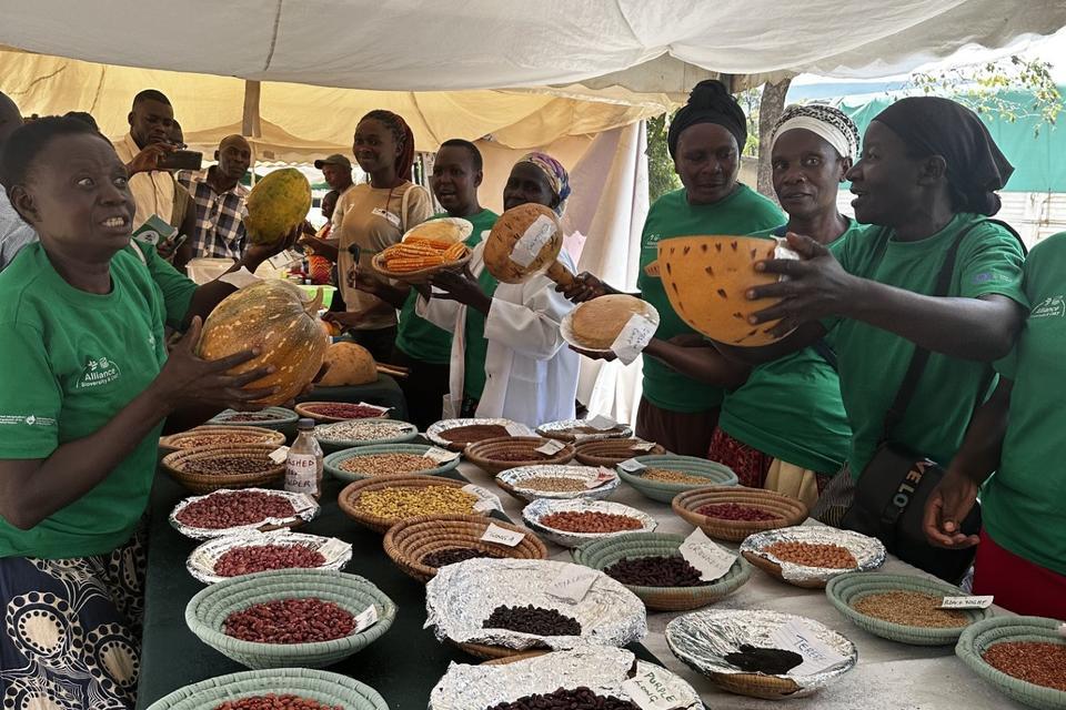 Celebrating Our Seeds, Food, and Culture: Nyando Community Seed bank hosts the 3rd National Indigenous Seed and Food Fair in Kenya 