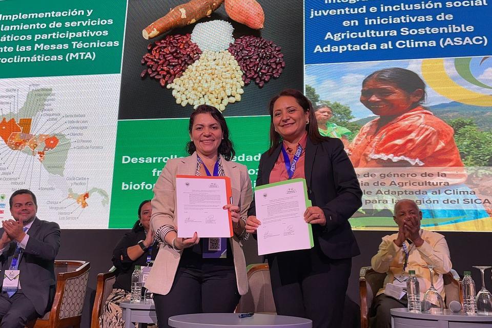 Central American Agricultural Council and the Alliance of Bioversity International and the International Center for Tropical Agriculture (CIAT), renew their commitment to sustainable agriculture in the SICA region
