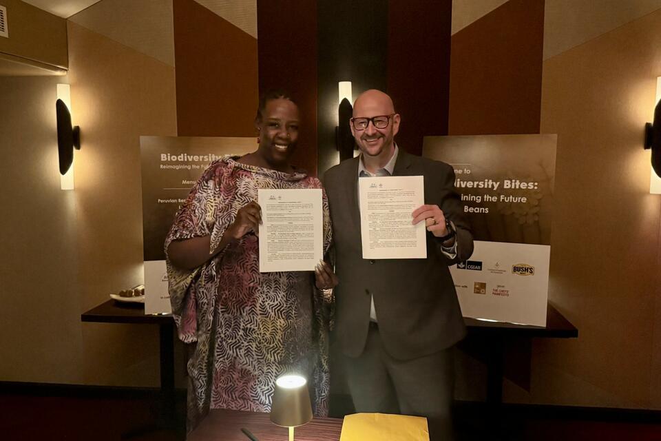 Connecting food systems science with Culinary Practice -  Alliance of Bioversity International and CIAT and The Culinary Institute of America Sign Partnership