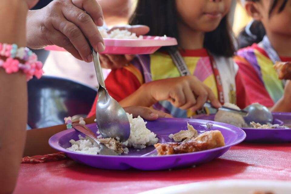With 3 decisions, school lunch can benefit future generations